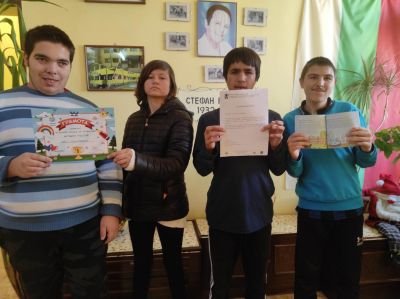 Конкурс Коледна украса от отпадъци - РИОСВ - Хасково 2