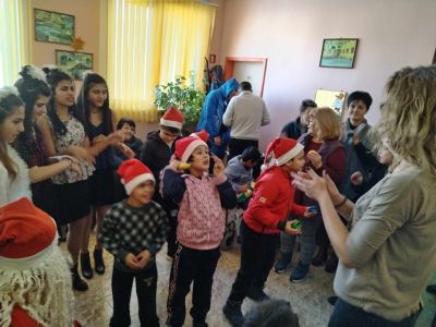 Коледно тържество 4