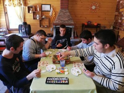 Великден в хлебната къща - великденски пиленца, оцветяване на яйца от солено тесто - ЦСОП Стефан Василев - Свиленград